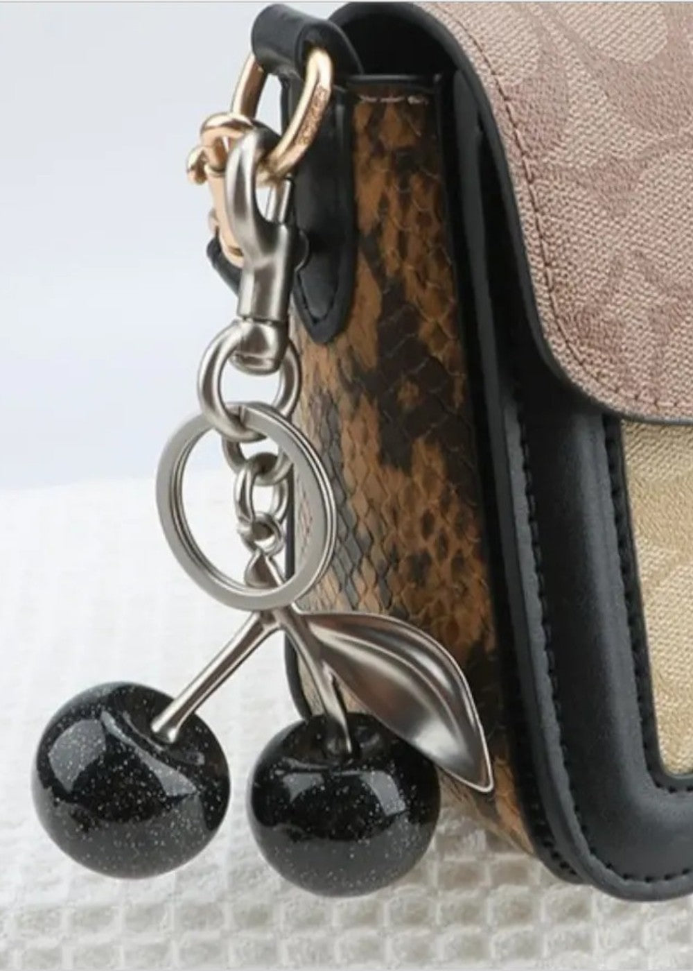Black cherry charm