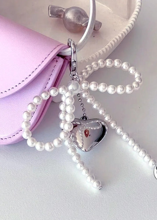 Pearl bow charm